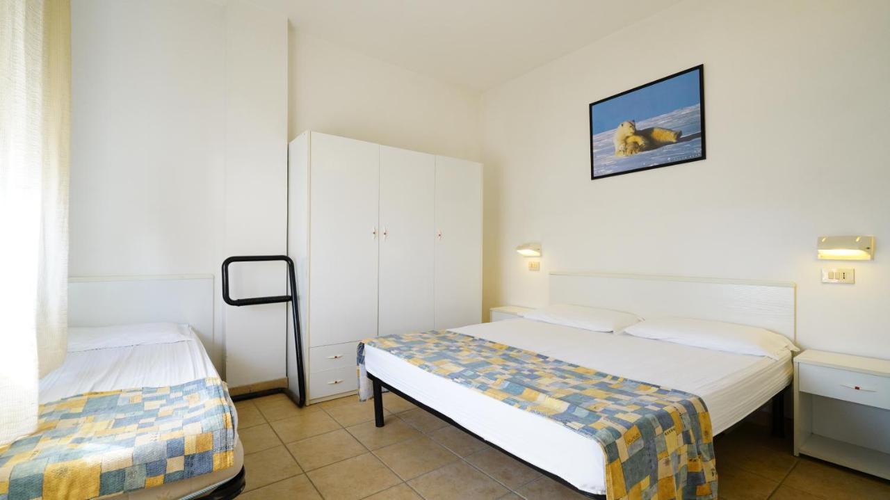 Residenza Holiday Llido Degli Estensi Buitenkant foto