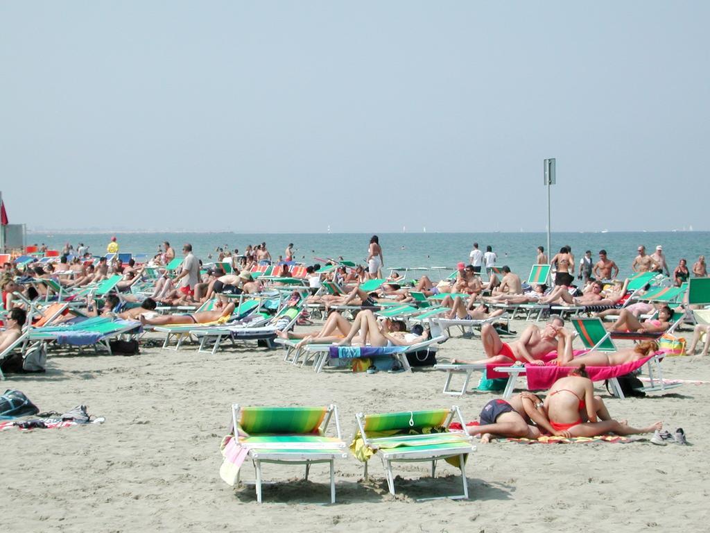 Residenza Holiday Llido Degli Estensi Buitenkant foto
