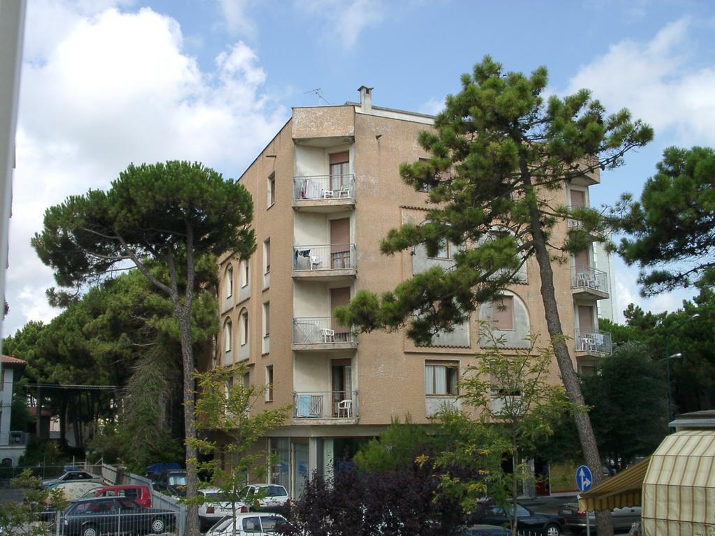 Residenza Holiday Llido Degli Estensi Buitenkant foto