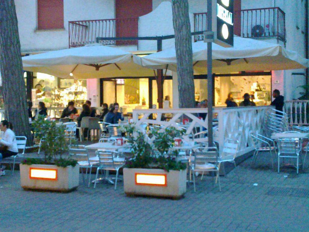 Residenza Holiday Llido Degli Estensi Buitenkant foto